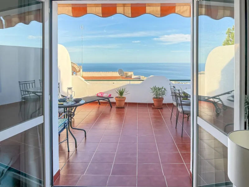 Apartment - Penthouse в продаже в Benalmadena, Málaga. В доме 3 спален и 2 ванных комнат. Площадь дома 141 м²