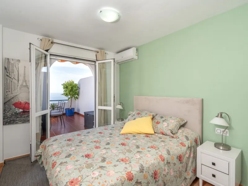Apartment - Penthouse в продаже в Benalmadena, Málaga. В доме 3 спален и 2 ванных комнат. Площадь дома 141 м²