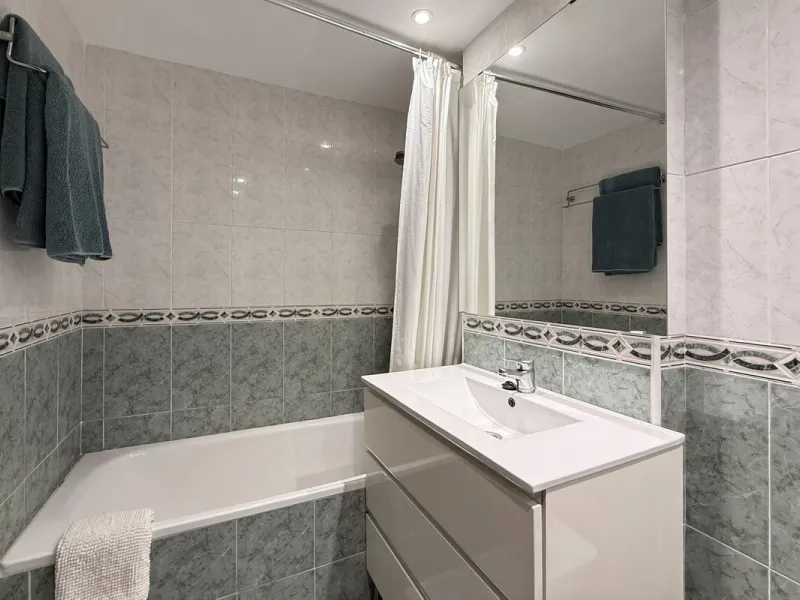 Apartment - Penthouse в продаже в Benalmadena, Málaga. В доме 3 спален и 2 ванных комнат. Площадь дома 141 м²