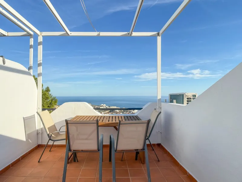 Apartment - Penthouse в продаже в Benalmadena, Málaga. В доме 3 спален и 2 ванных комнат. Площадь дома 141 м²