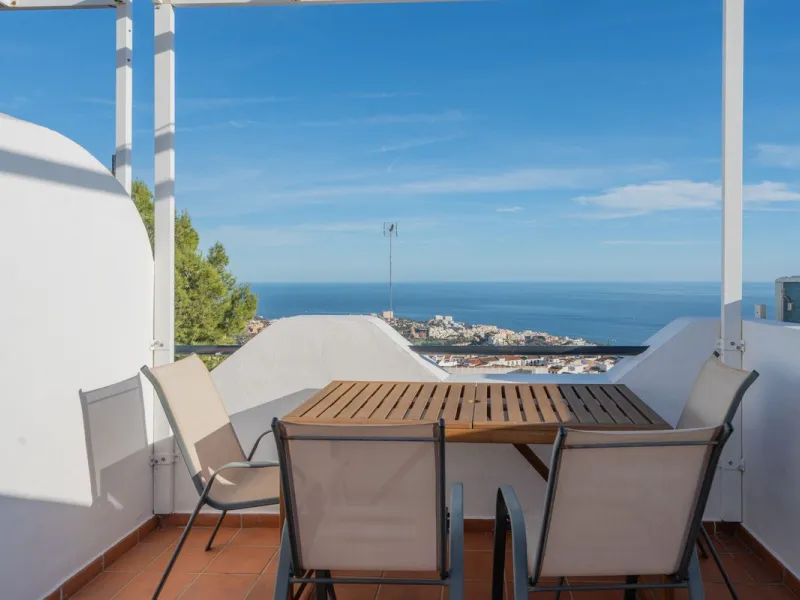Apartment - Penthouse в продаже в Benalmadena, Málaga. В доме 3 спален и 2 ванных комнат. Площадь дома 141 м²