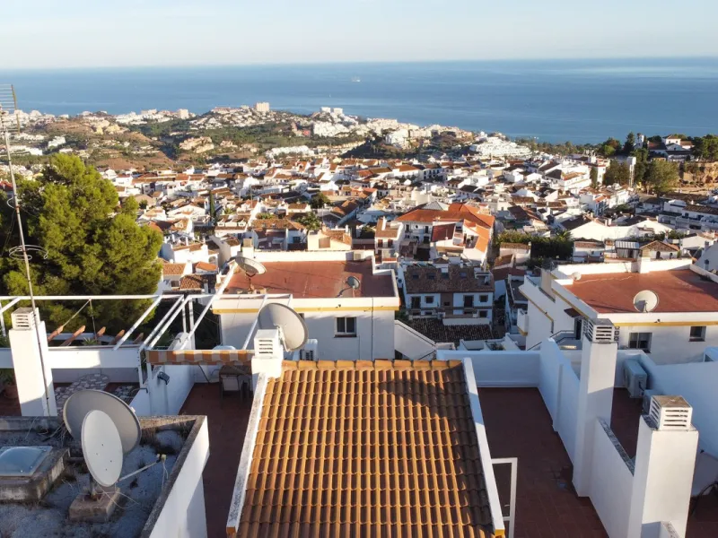 Apartment - Penthouse в продаже в Benalmadena, Málaga. В доме 3 спален и 2 ванных комнат. Площадь дома 141 м²