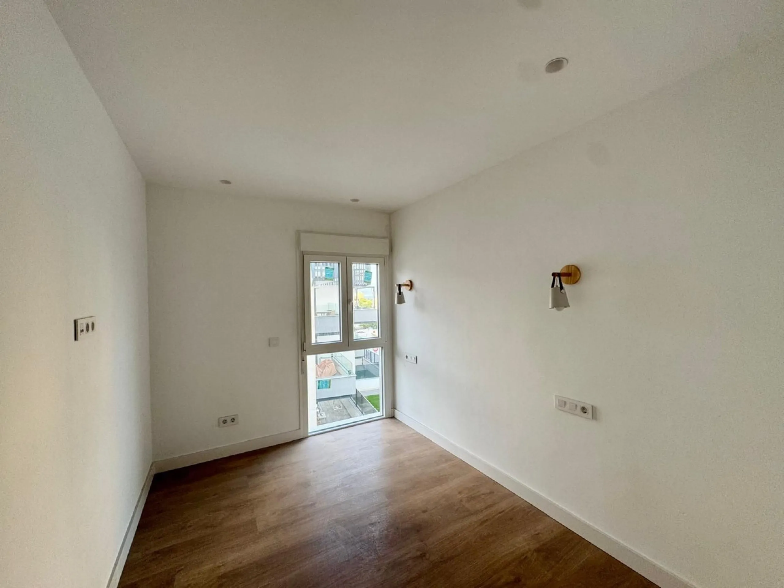 Apartment - Duplex в продаже в Torremolinos, Málaga. В доме 3 спален и 3 ванных комнат. Площадь дома 150 м²