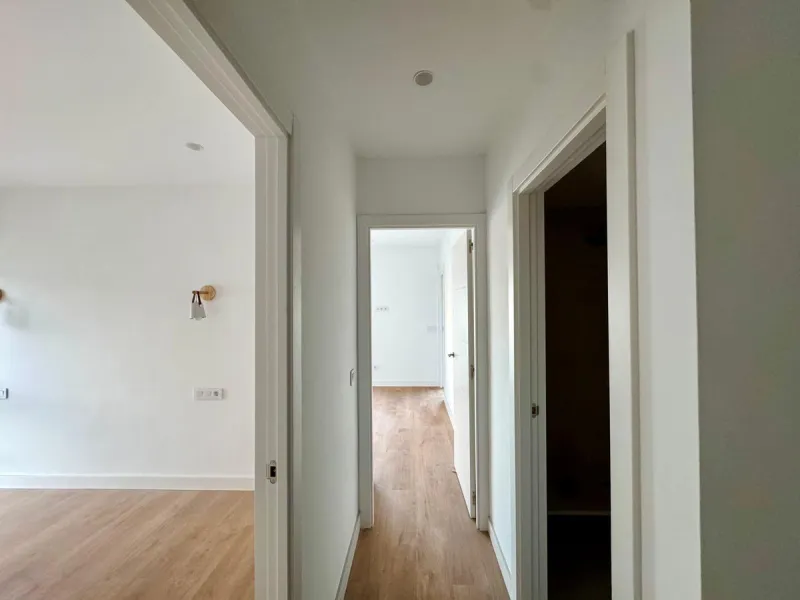 Apartment - Duplex в продаже в Torremolinos, Málaga. В доме 3 спален и 3 ванных комнат. Площадь дома 150 м²