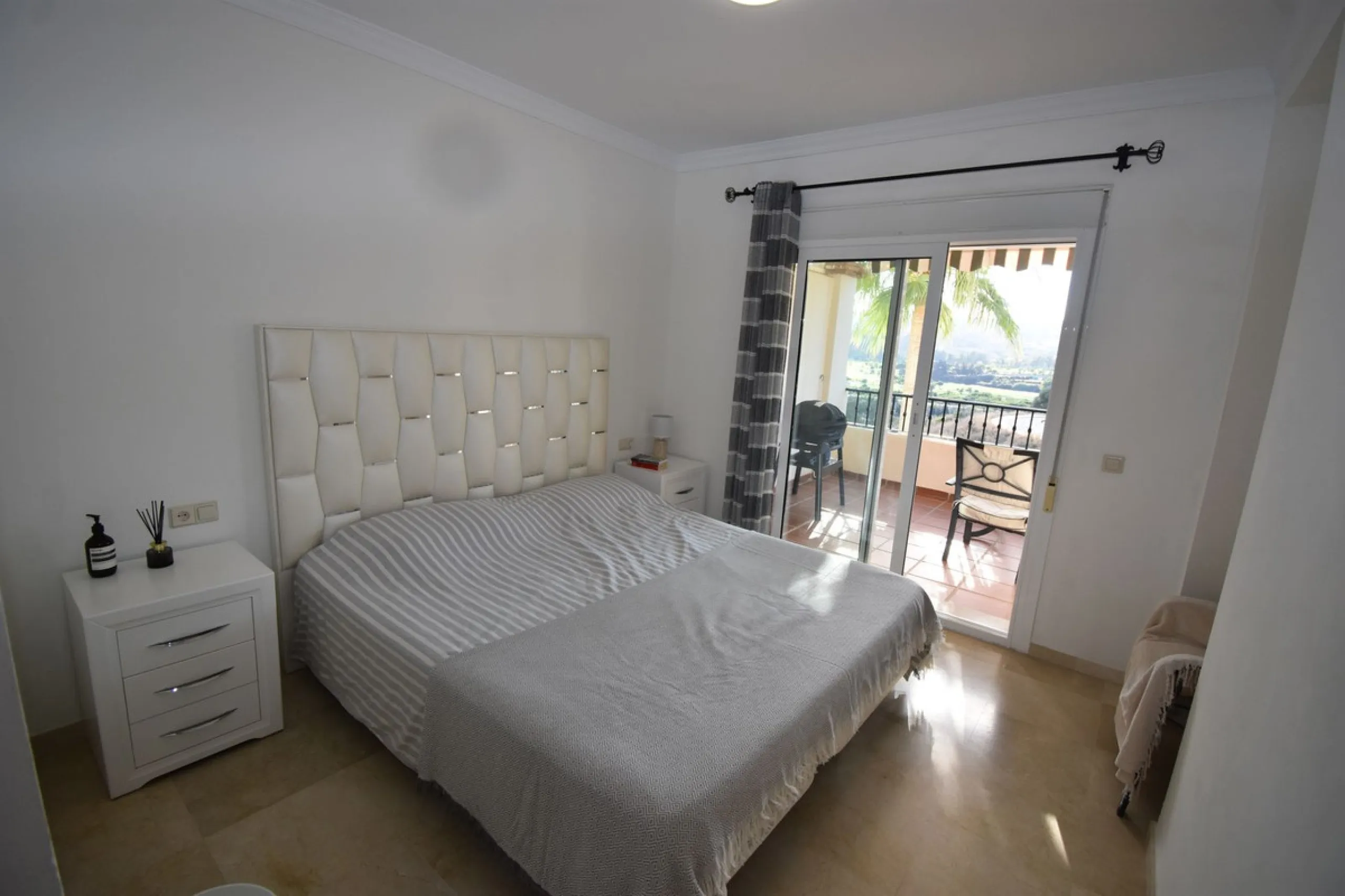 Beautiful 2-Bedroom Apartment in La Cala Hills – Costa del Sol