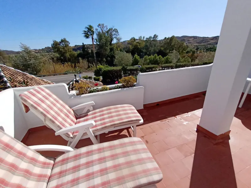 Apartment - Middle Floor Apartment в продаже в Mijas, Málaga. В доме 2 спален и 2 ванных комнат. Площадь дома 130 м²