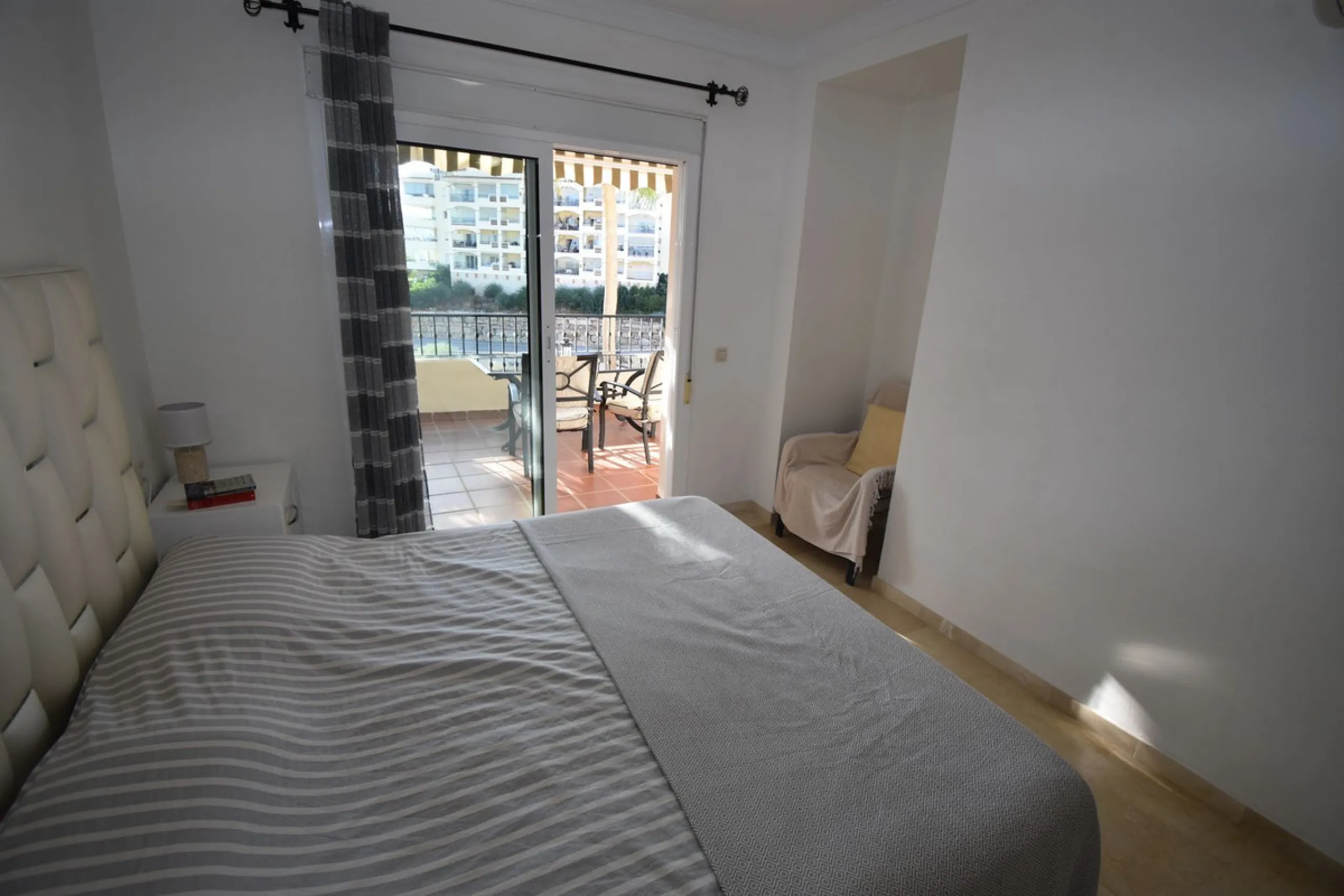 Beautiful 2-Bedroom Apartment in La Cala Hills – Costa del Sol
