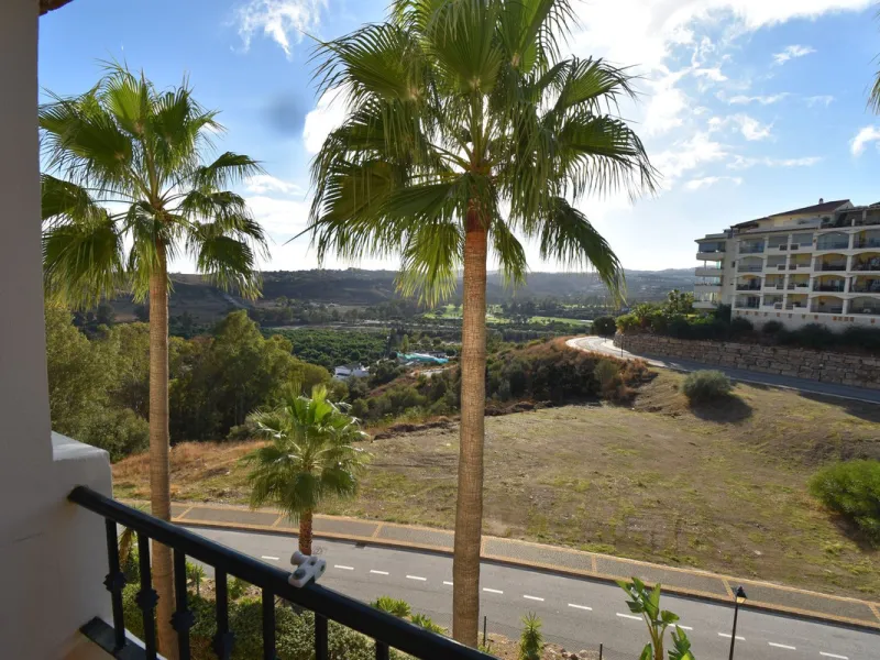 Beautiful 2-Bedroom Apartment in La Cala Hills – Costa del Sol