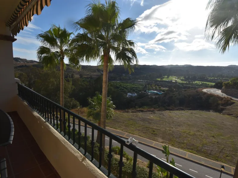 Beautiful 2-Bedroom Apartment in La Cala Hills – Costa del Sol