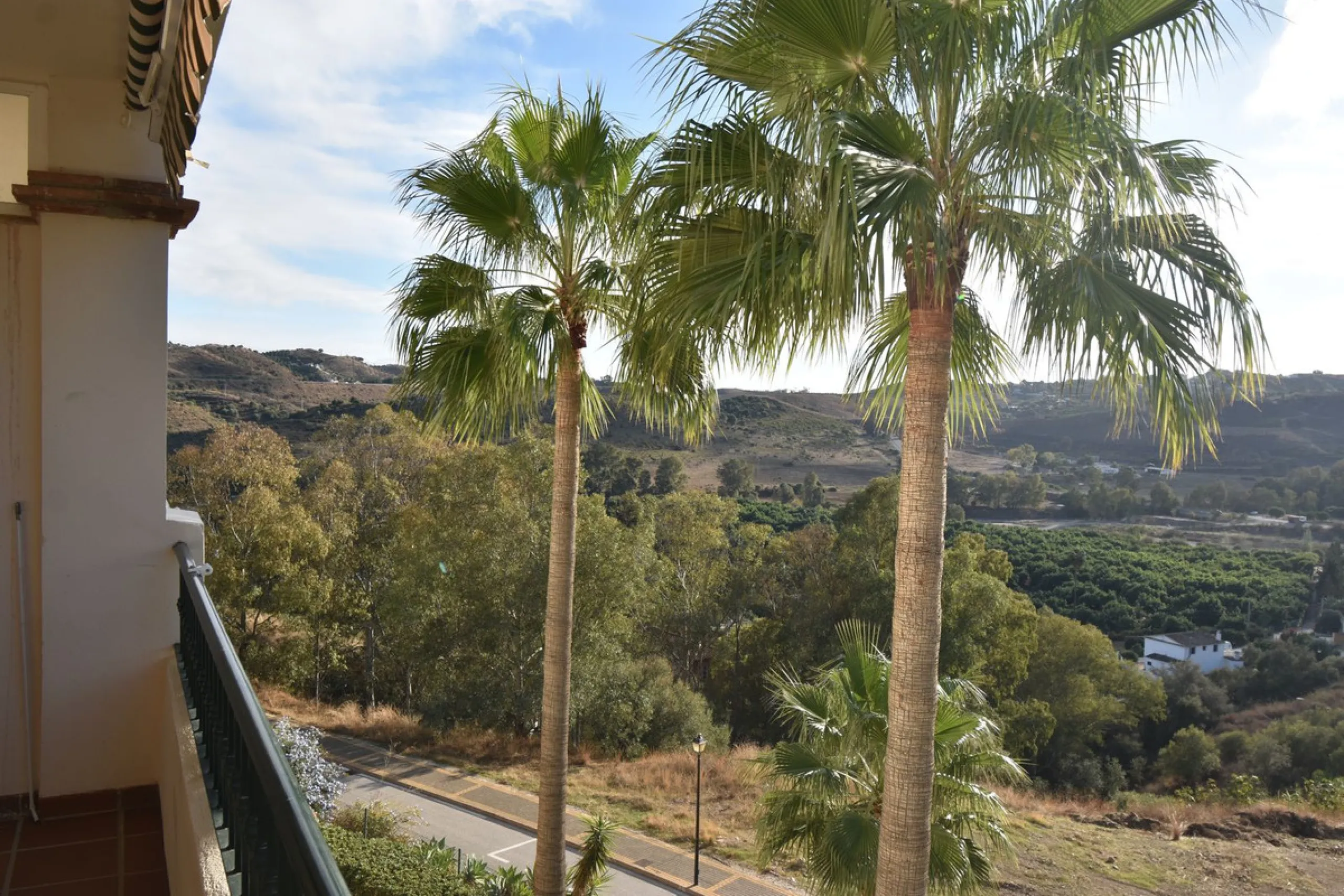 Beautiful 2-Bedroom Apartment in La Cala Hills – Costa del Sol