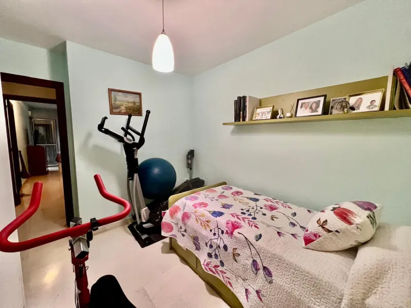 Apartment - Middle Floor Apartment в продаже в Benalmadena, Málaga. В доме 2 спален и 1 ванных комнат. Площадь дома 74 м²