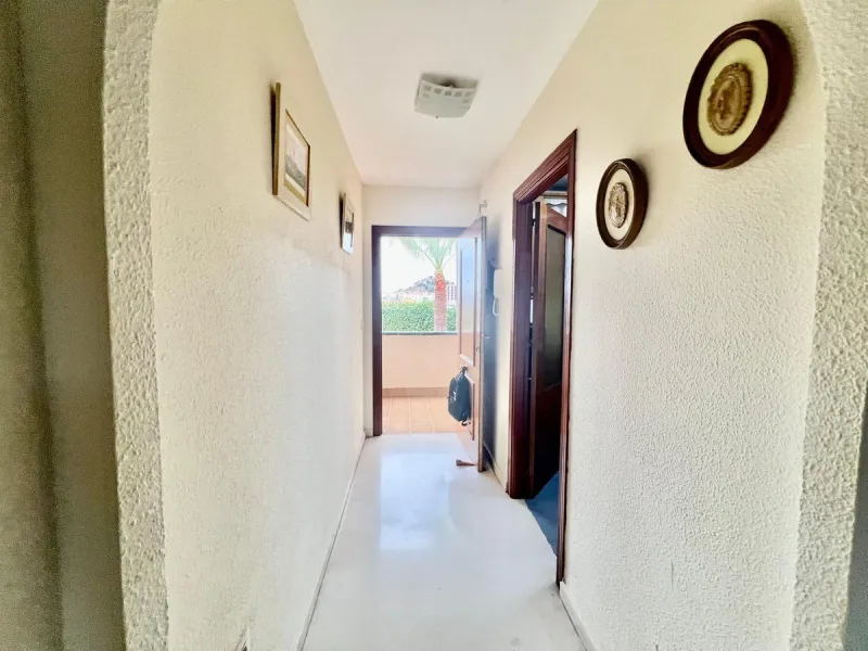Apartment - Middle Floor Apartment в продаже в Benalmadena, Málaga. В доме 2 спален и 1 ванных комнат. Площадь дома 74 м²