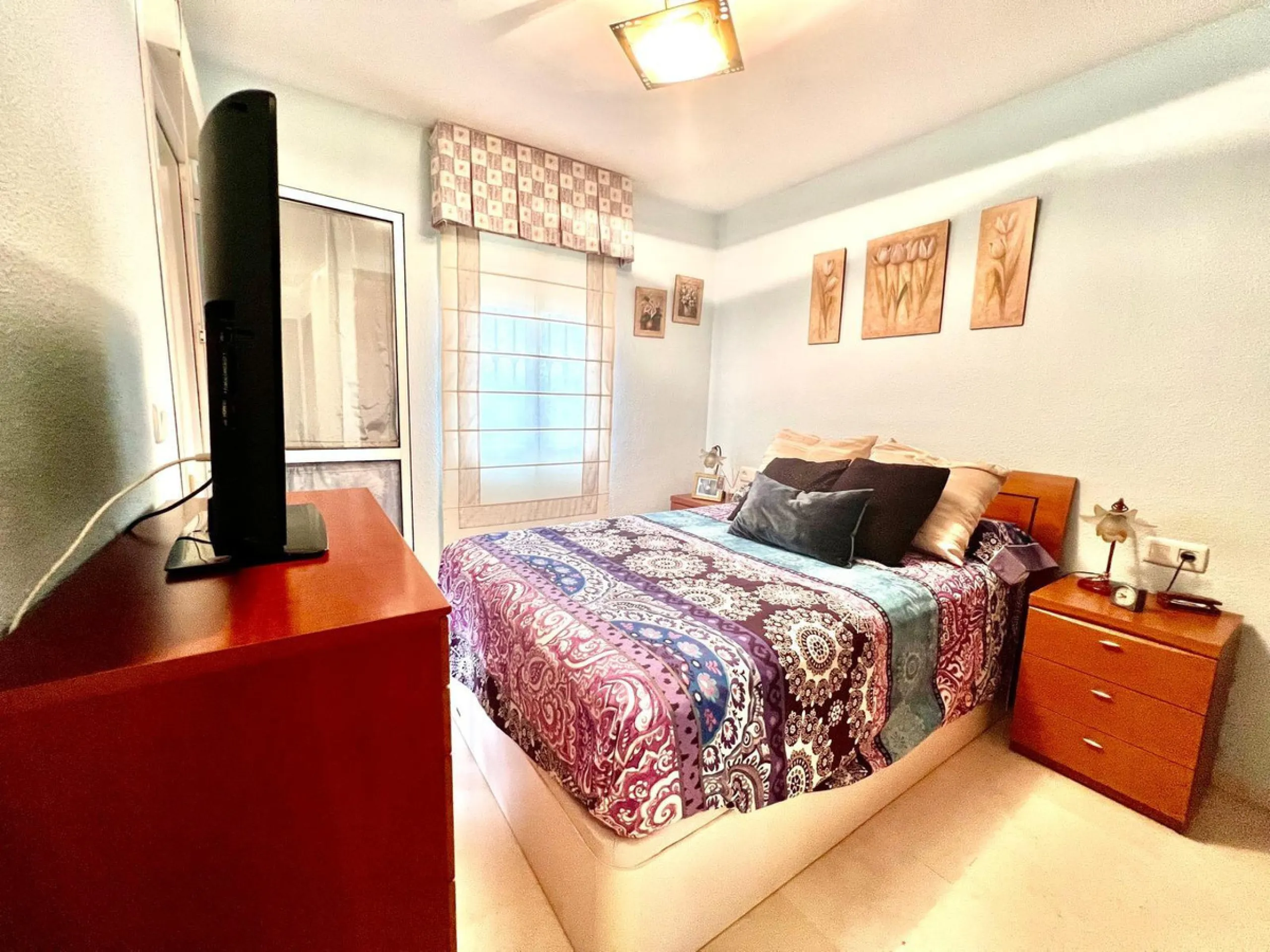 Apartment - Middle Floor Apartment в продаже в Benalmadena, Málaga. В доме 2 спален и 1 ванных комнат. Площадь дома 74 м²