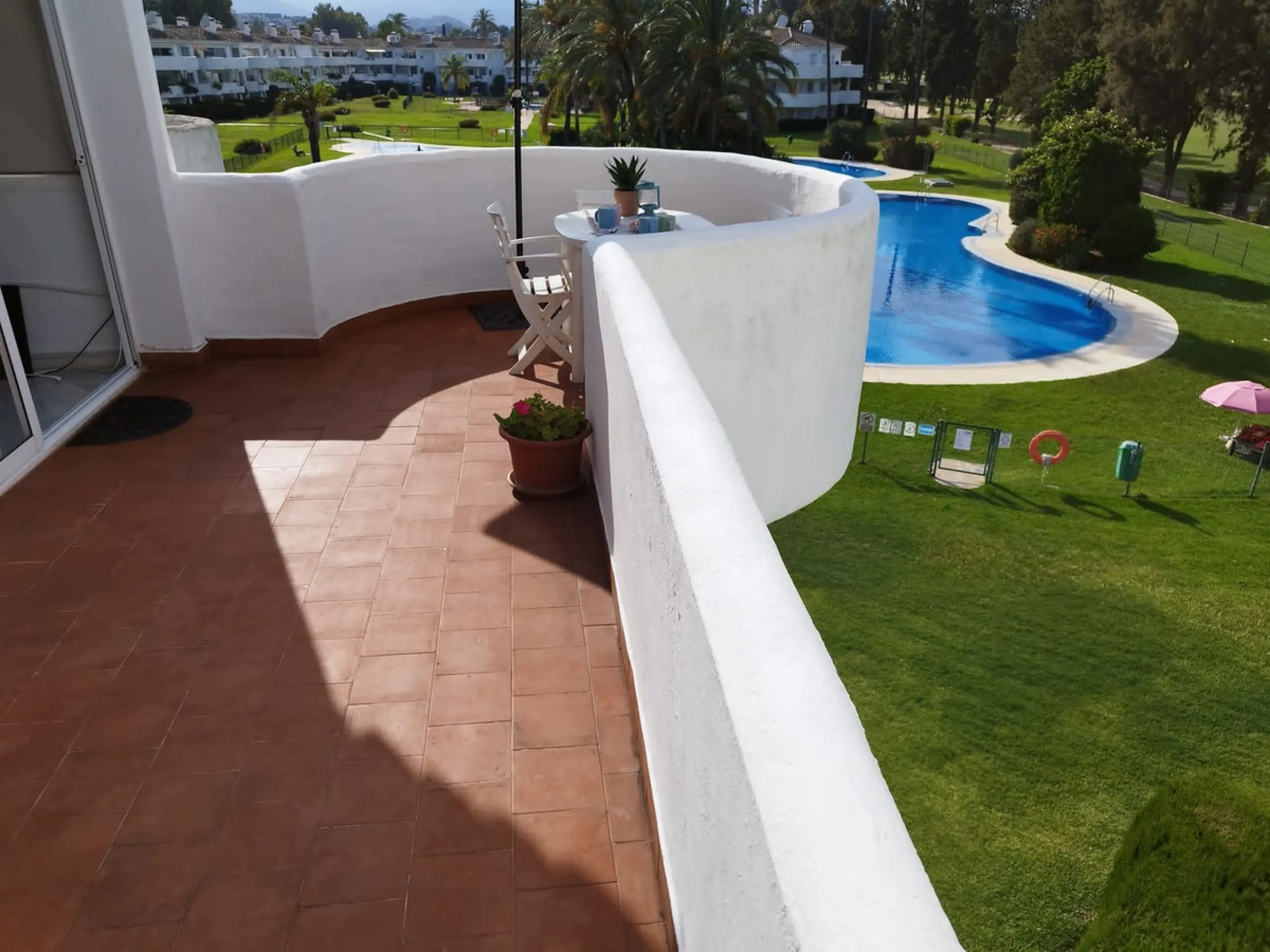 Apartment - Middle Floor Apartment в продаже в Mijas, Málaga. В доме 2 спален и 2 ванных комнат. Площадь дома 130 м²