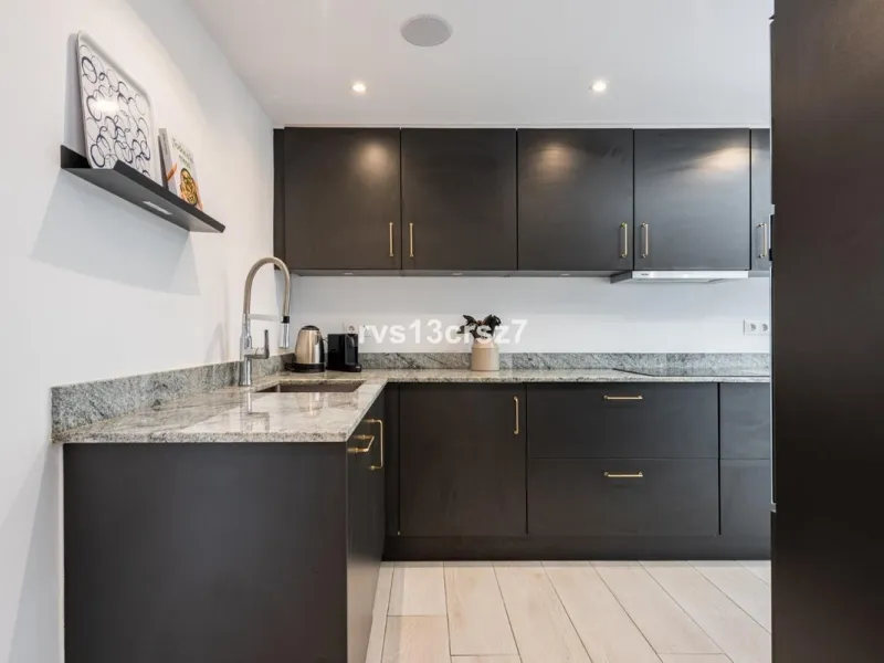 Apartment - Ground Floor Apartment в продаже в Marbella, Málaga. В доме 4 спален и 2 ванных комнат. Площадь дома 112 м²