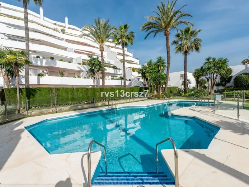 Apartment - Ground Floor Apartment в продаже в Marbella, Málaga. В доме 4 спален и 2 ванных комнат. Площадь дома 112 м²