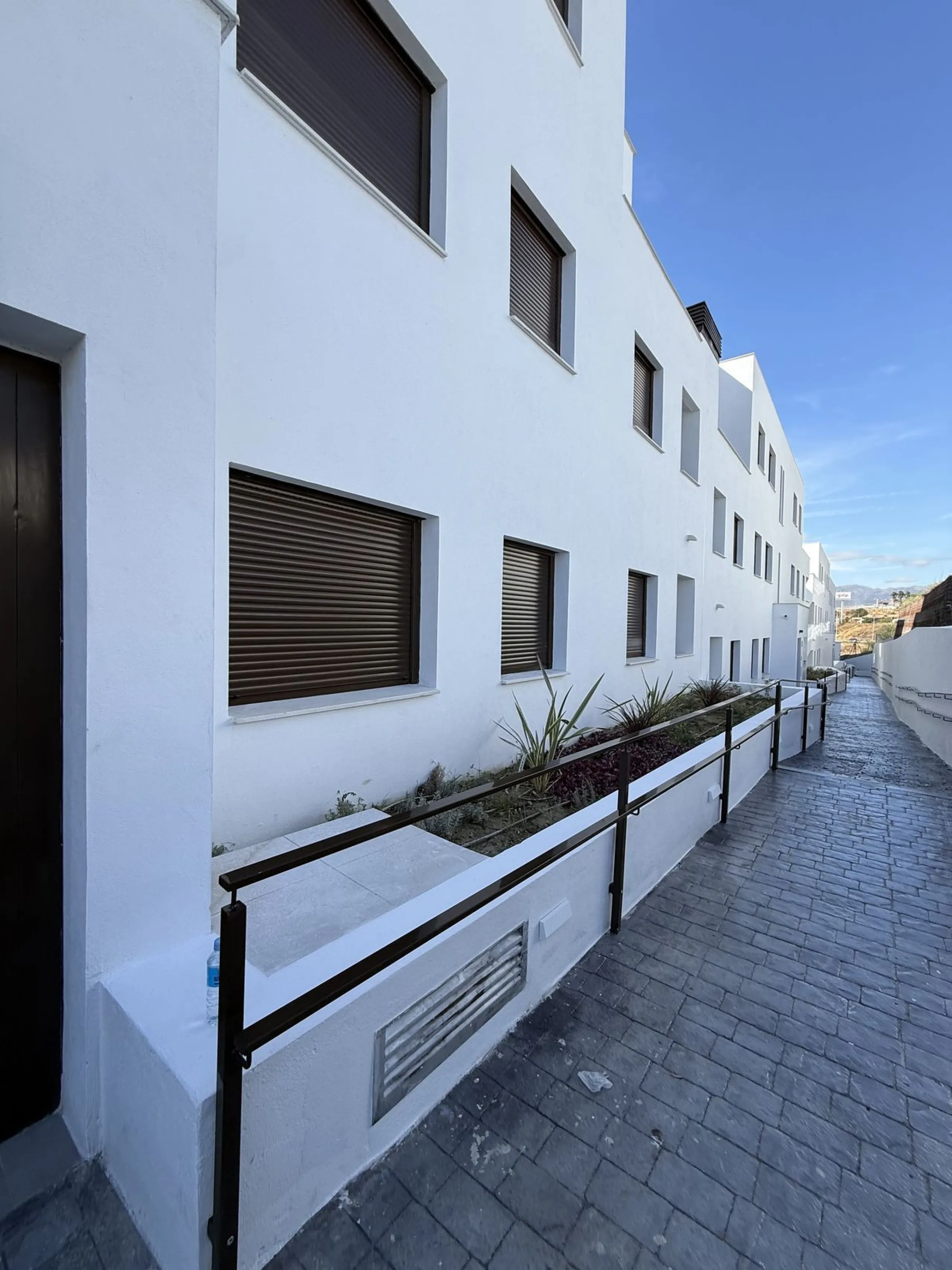 Modern one-bedroom apartment in the new Atica residential complex, Estepona.
