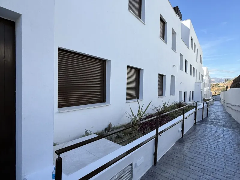 Modern one-bedroom apartment in the new Atica residential complex, Estepona.