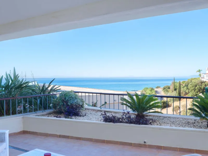 LOMAS DE LOS MONTEROS