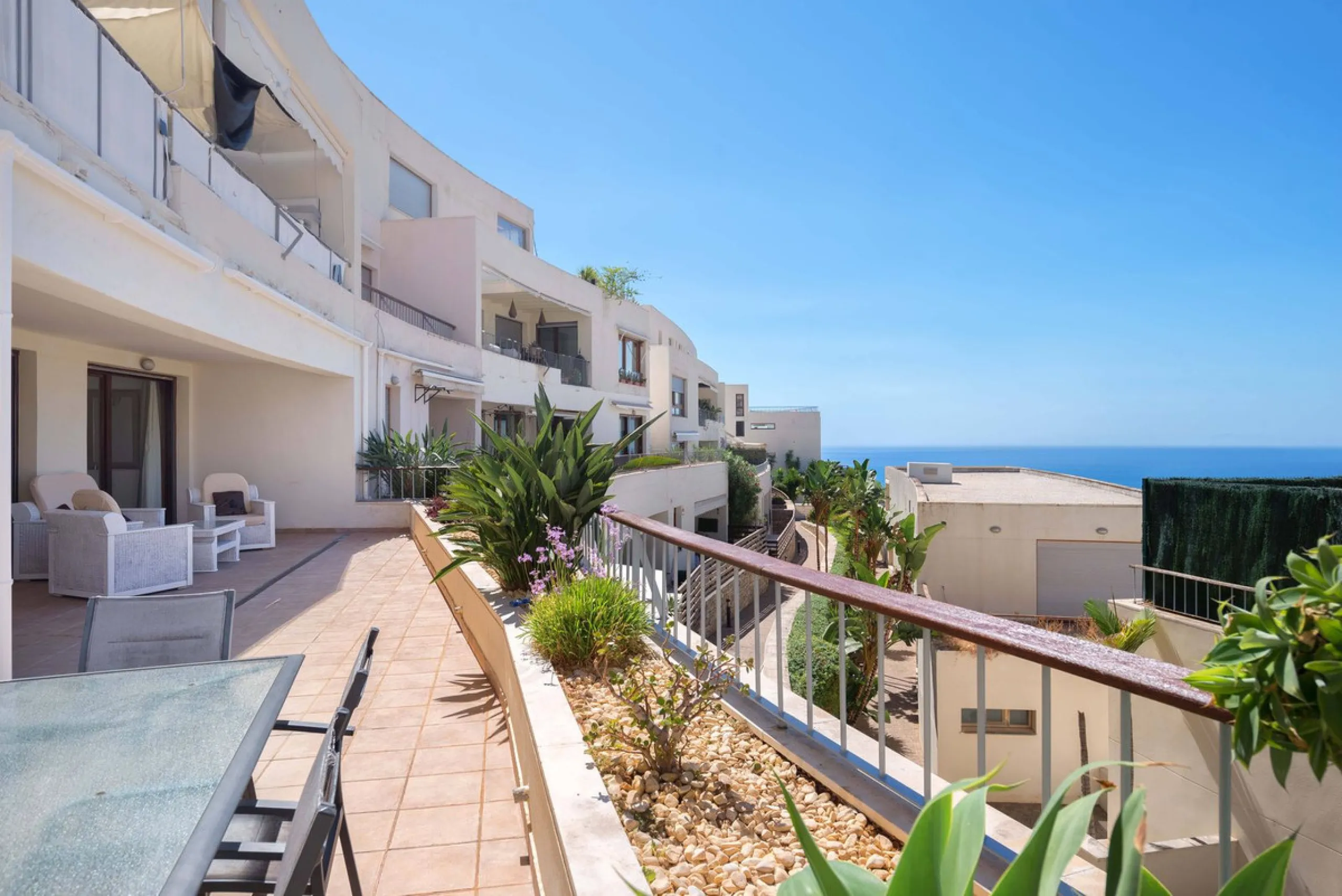 LOMAS DE LOS MONTEROS