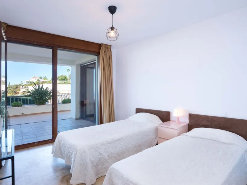 LOMAS DE LOS MONTEROS