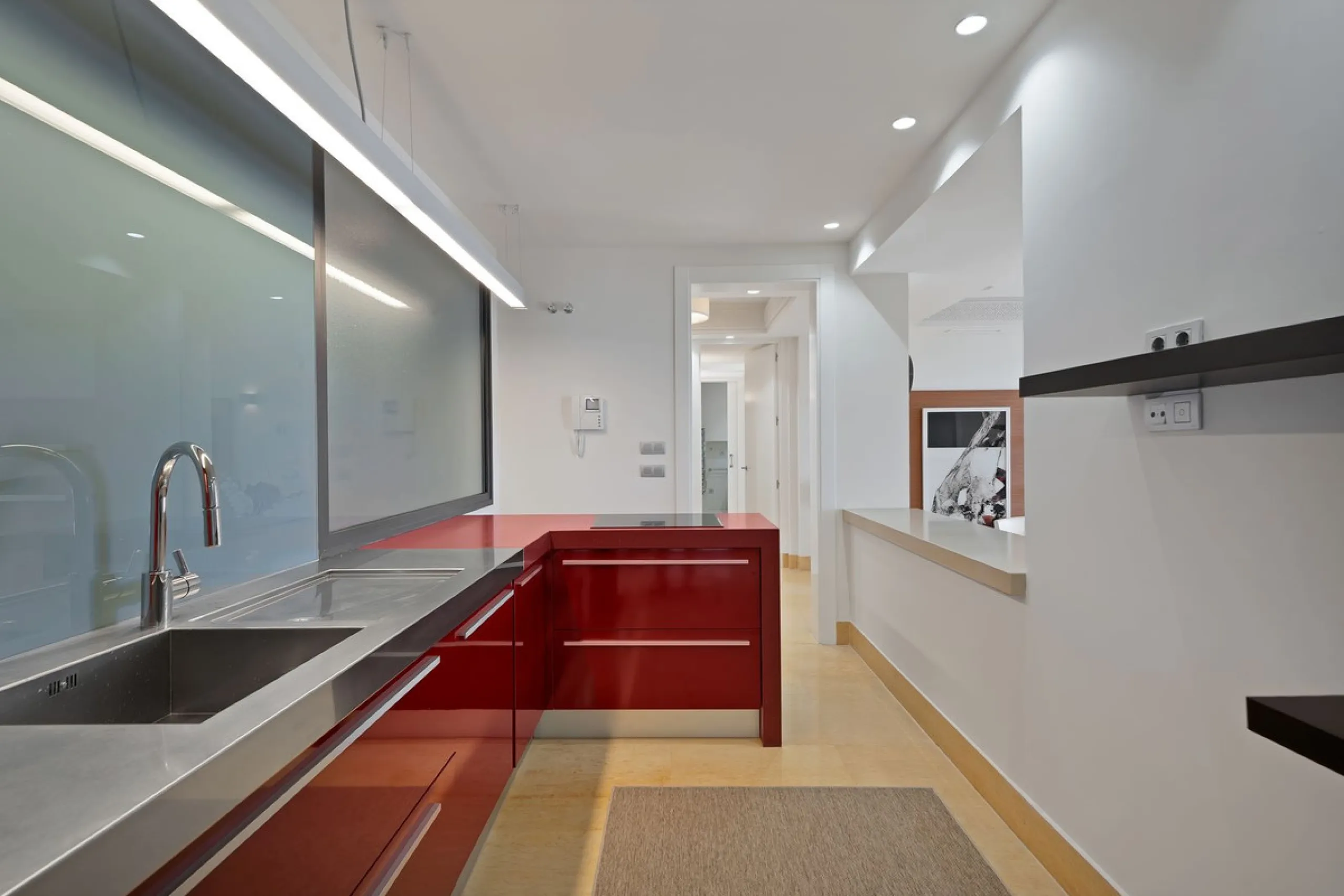 Stunning 3-Bedroom Apartment with Panoramic Views.