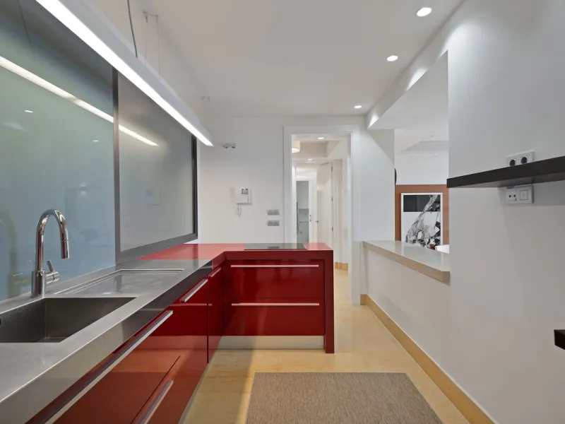 Stunning 3-Bedroom Apartment with Panoramic Views.