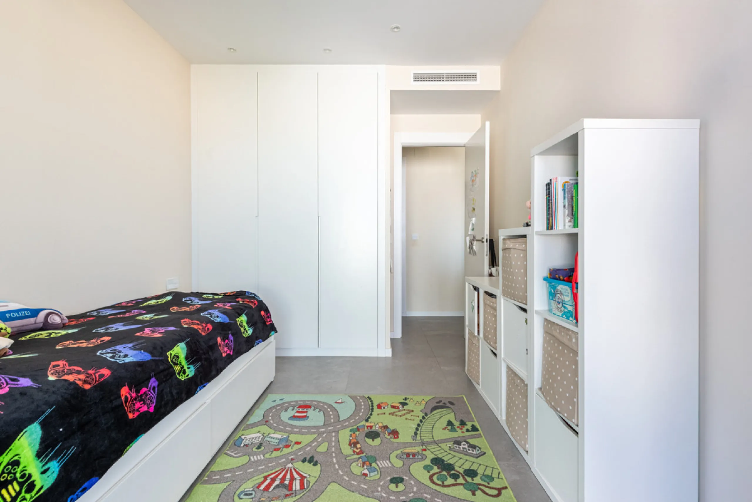Modern Elegance with Sea and Mountain Views in Fuengirola, (with turist license)