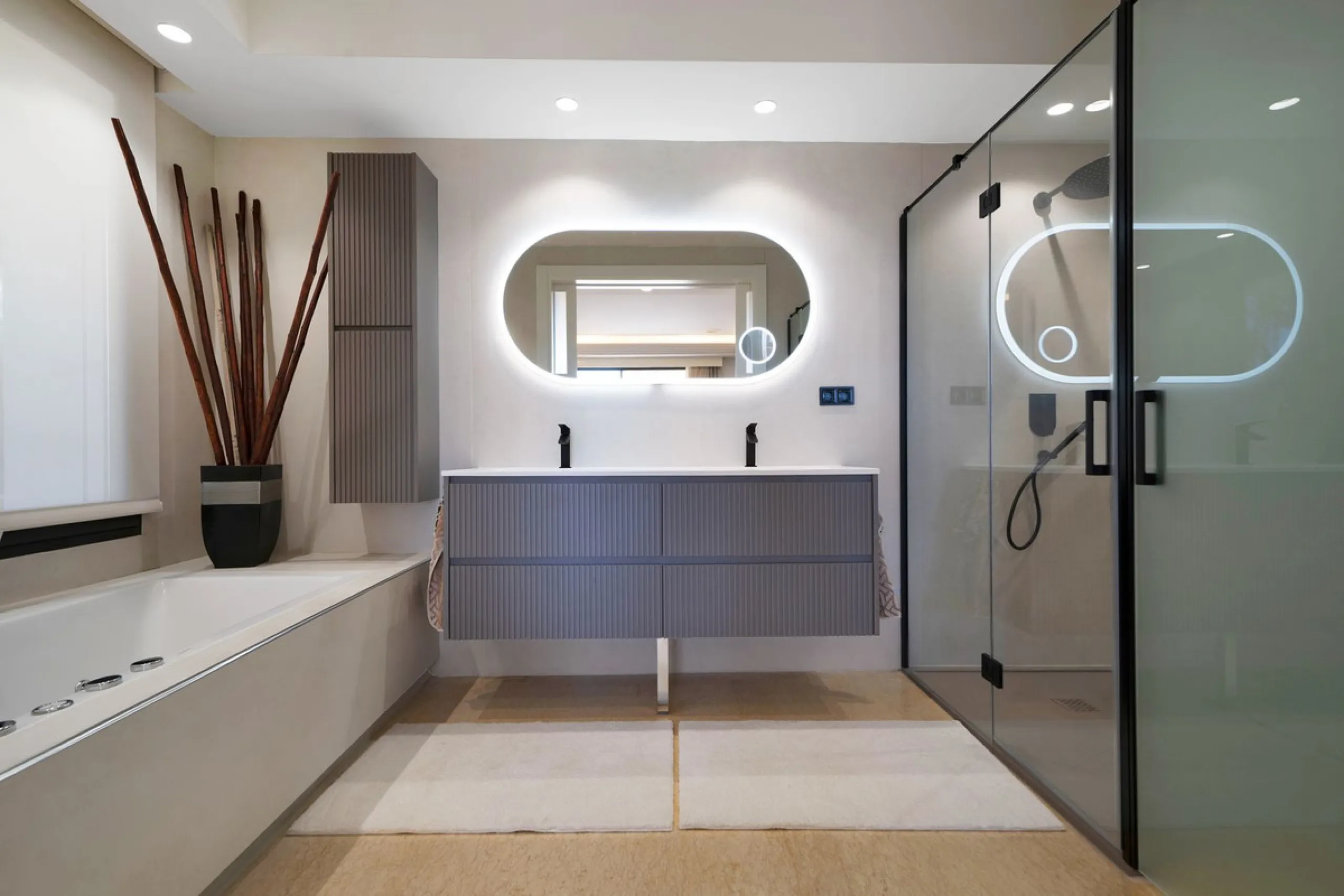 Stunning 3-Bedroom Apartment with Panoramic Views.