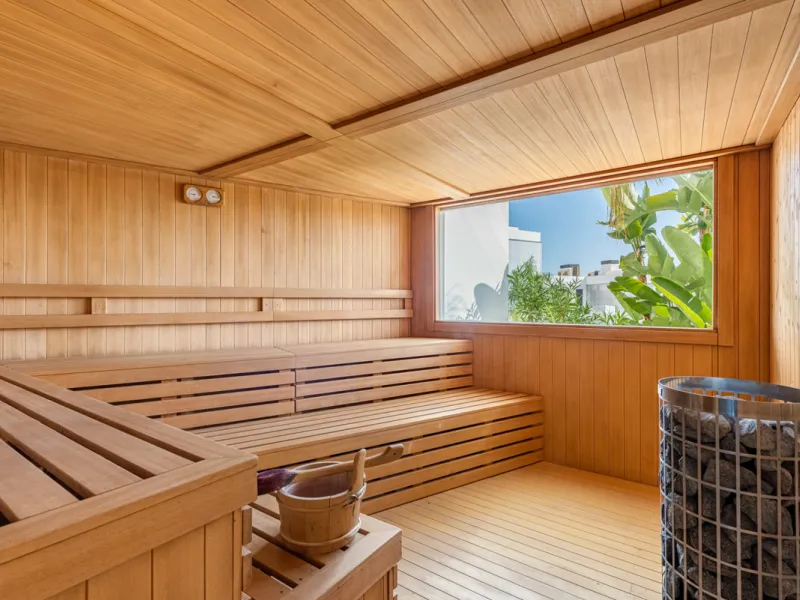 Modern Elegance with Sea and Mountain Views in Fuengirola, (with turist license)