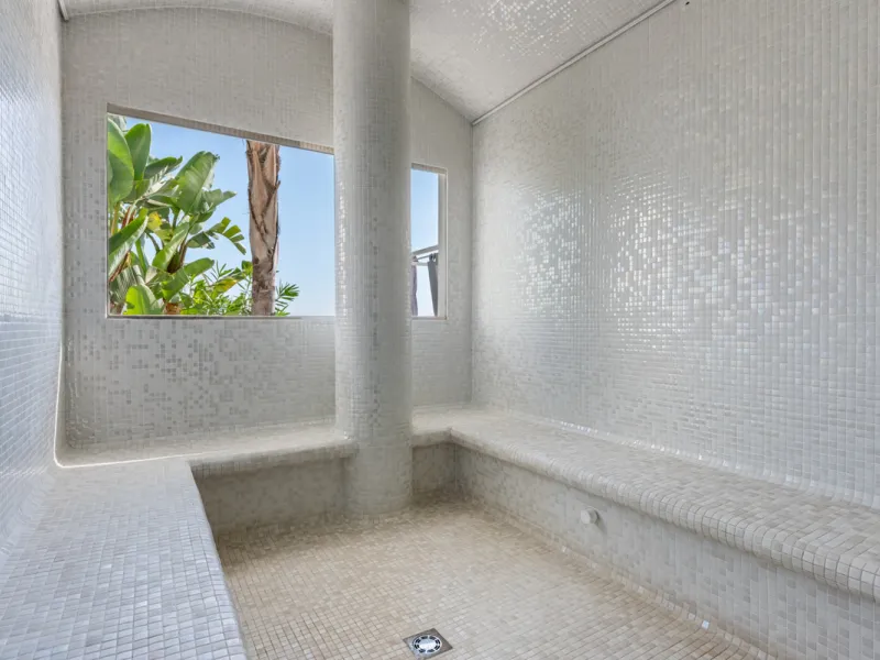 Modern Elegance with Sea and Mountain Views in Fuengirola, (with turist license)