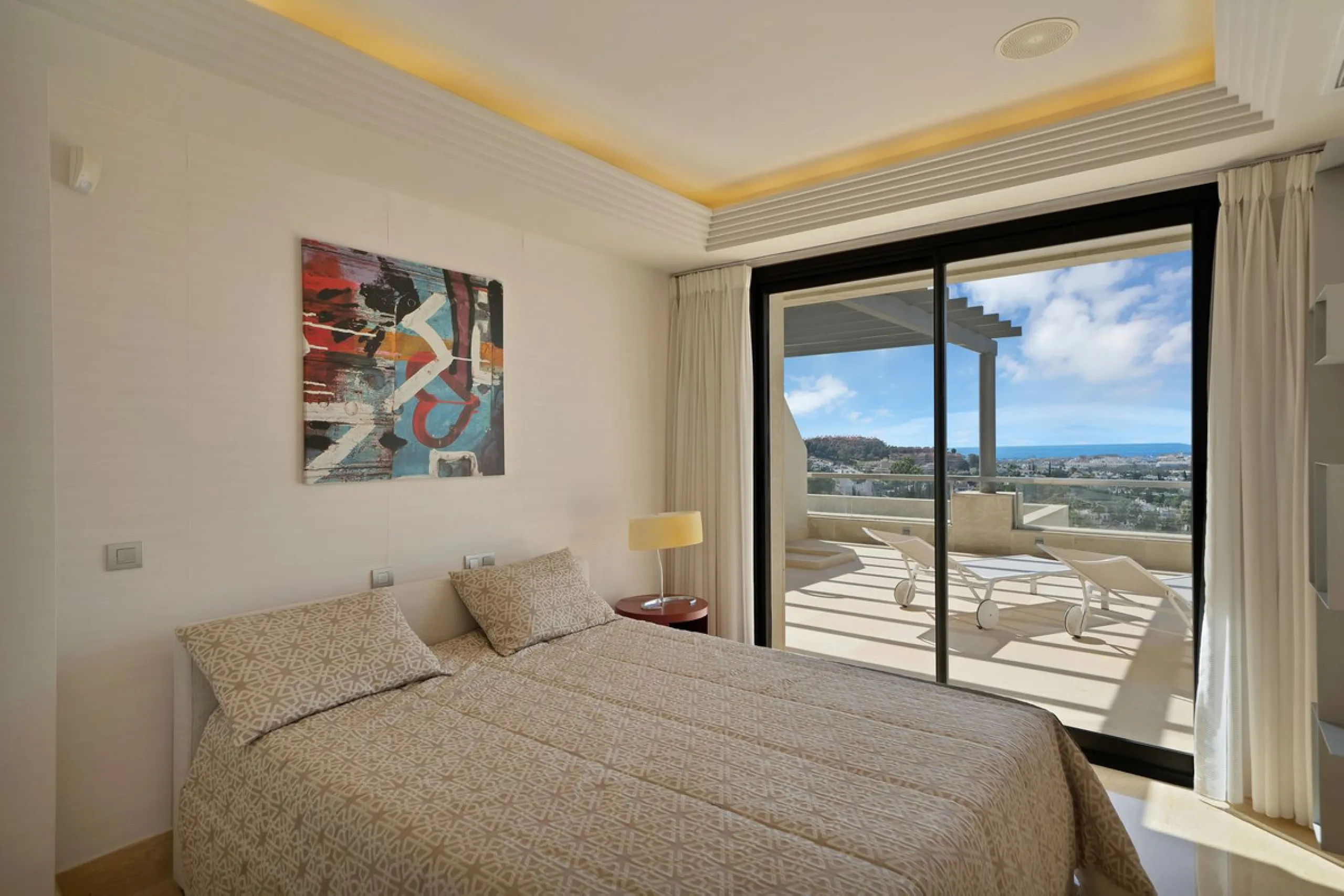 Stunning 3-Bedroom Apartment with Panoramic Views.