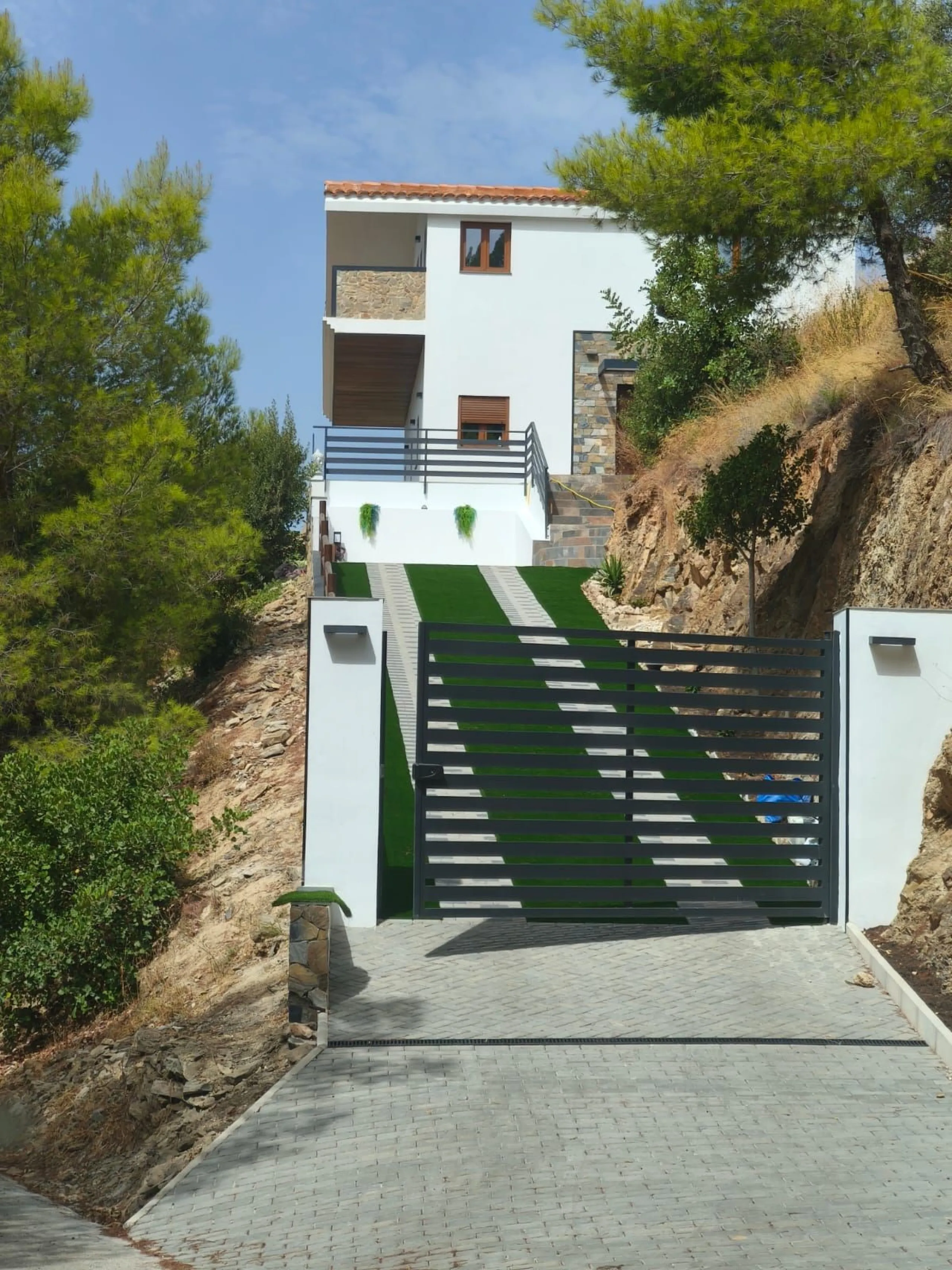 BEST VALUE villa in Malaga East area.