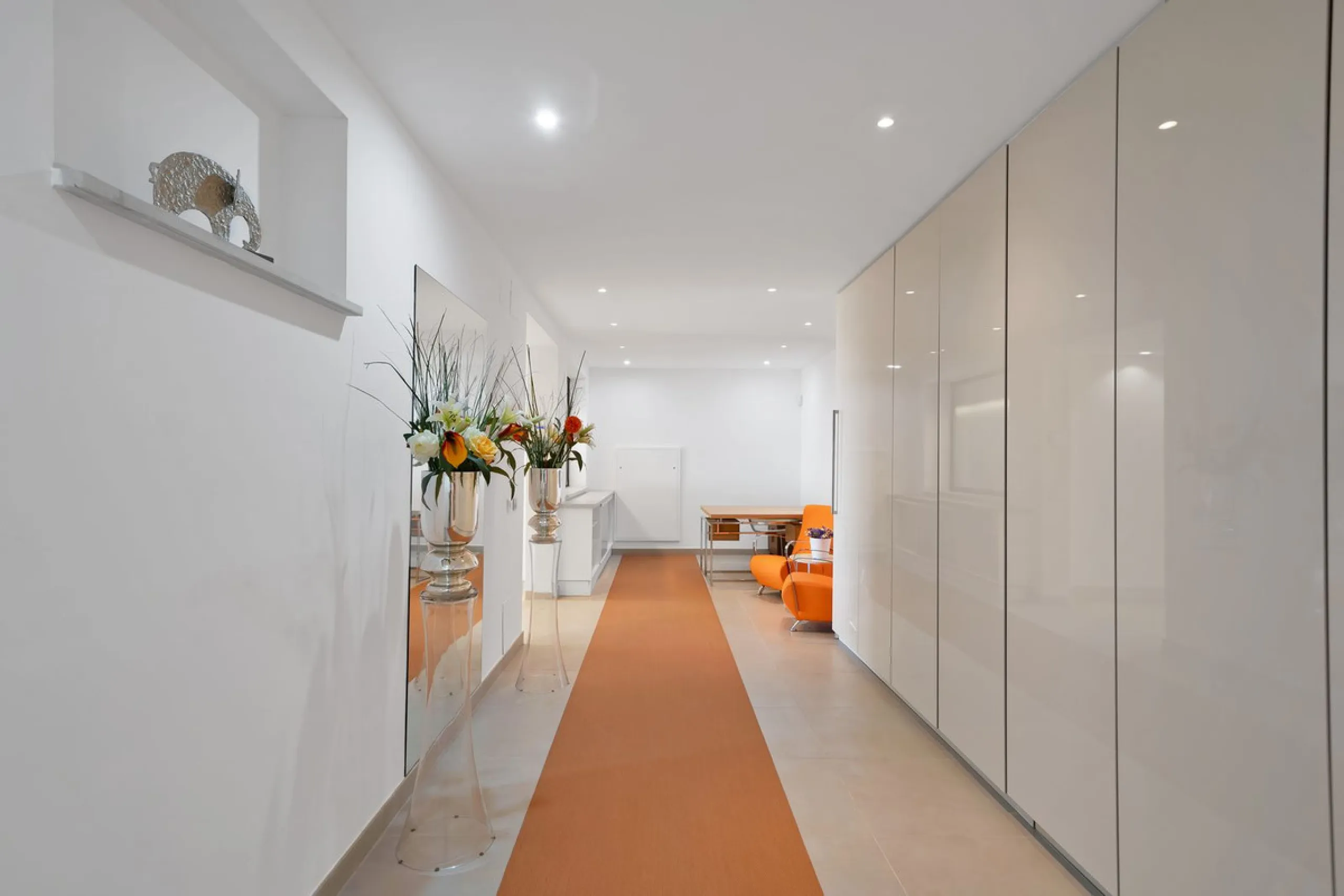 Stunning 3-Bedroom Apartment with Panoramic Views.
