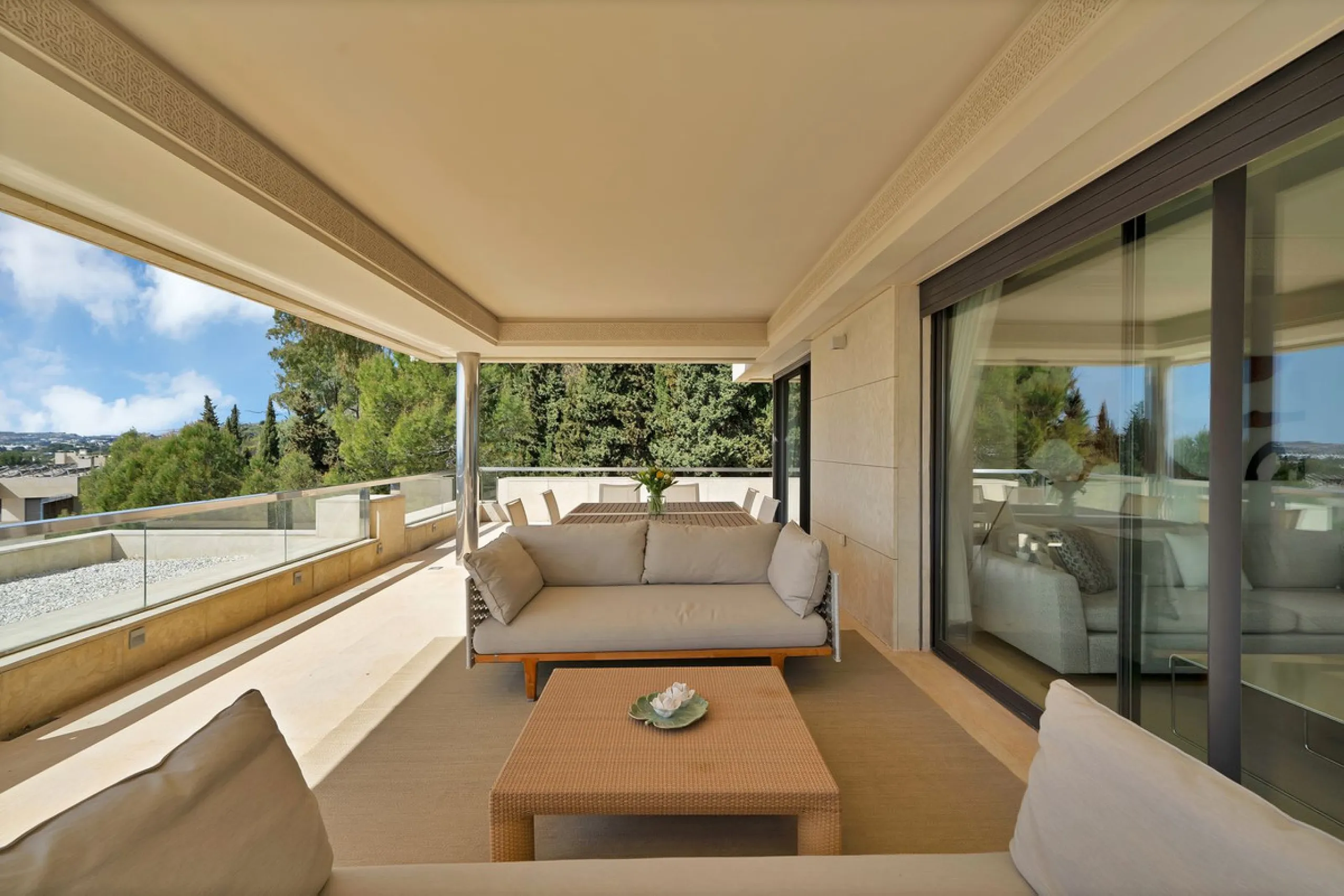 Stunning 3-Bedroom Apartment with Panoramic Views.