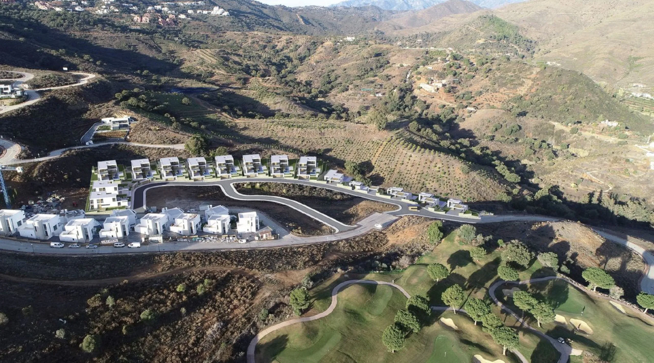 Located within the prestigious La Cala Golf Resort in Mijas, Málaga, Plot B8 (SUP.R-15) represents a prime development opportunity for a boutique residential complex of 44 detached villas surrounded by nature and panoramic golf views. The plot has a total