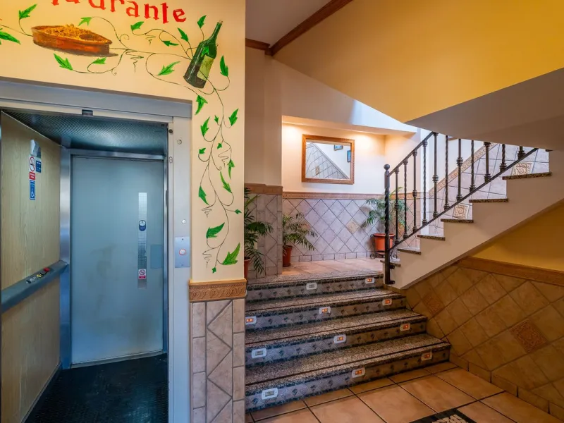 One of the most emblematic restaurants in the area is now for sale — a well-established business, fully operational and highly regarded throughout the region.