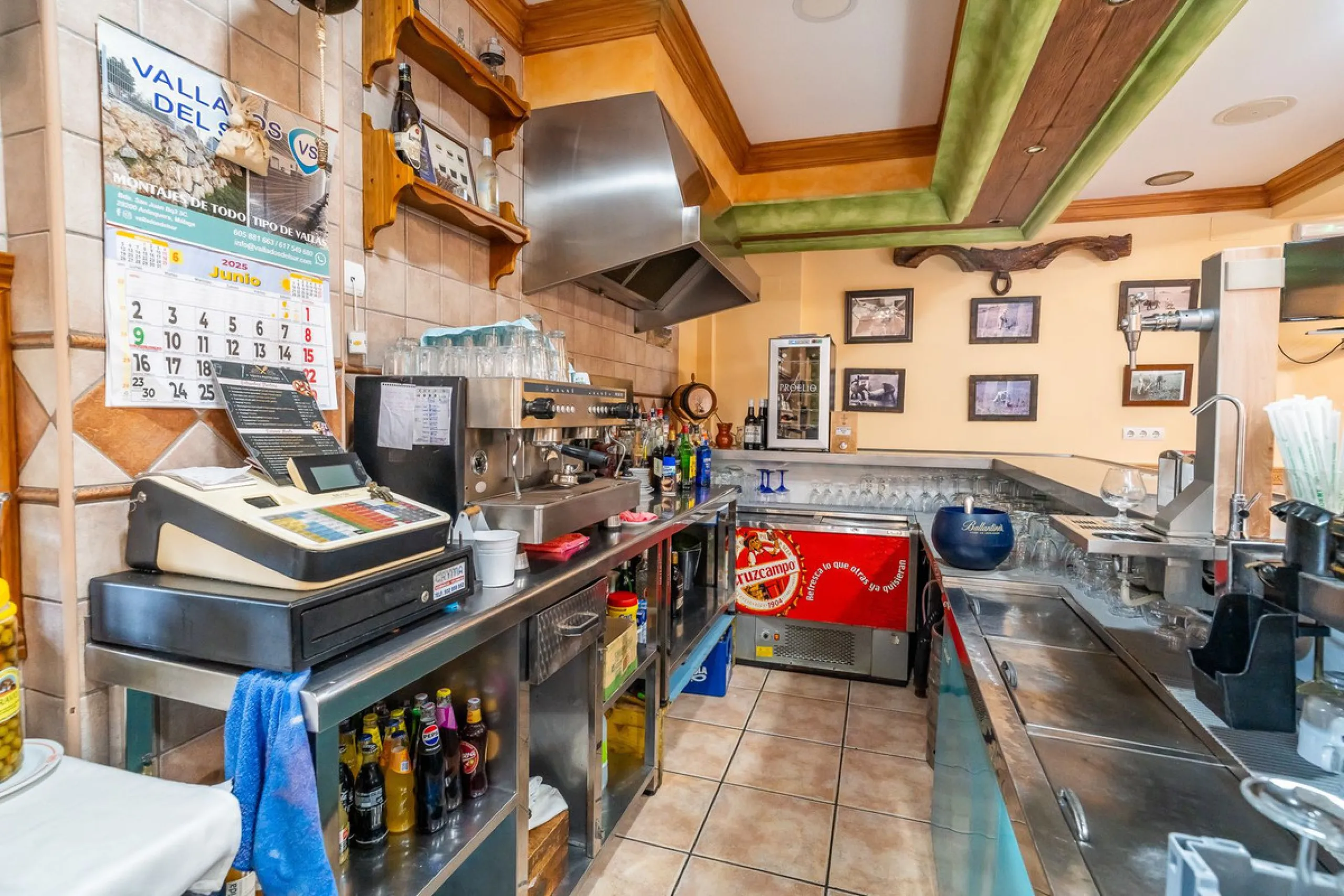 One of the most emblematic restaurants in the area is now for sale — a well-established business, fully operational and highly regarded throughout the region.