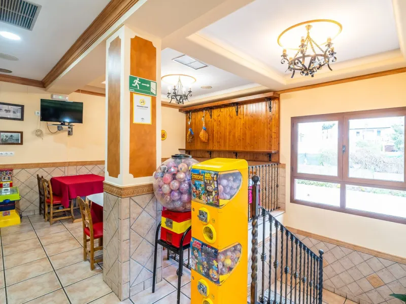 One of the most emblematic restaurants in the area is now for sale — a well-established business, fully operational and highly regarded throughout the region.