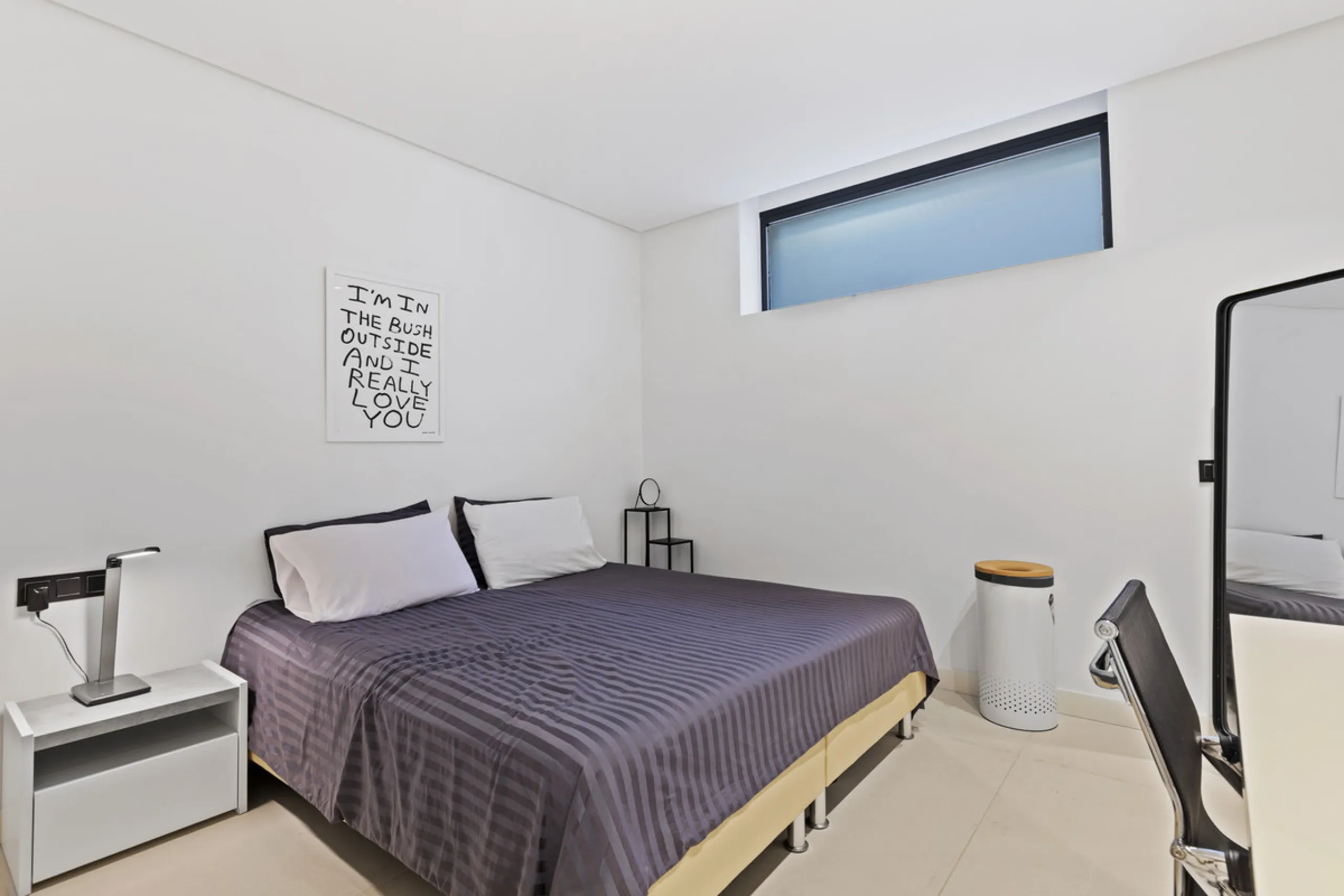 Experience the perfect blend of contemporary design and beachside living in this stunning modern villa in San Pedro de Alcántara. Bathed in natural light, the home features sleek, open-plan living with a spacious kitchen and dining area, an office, and a 
