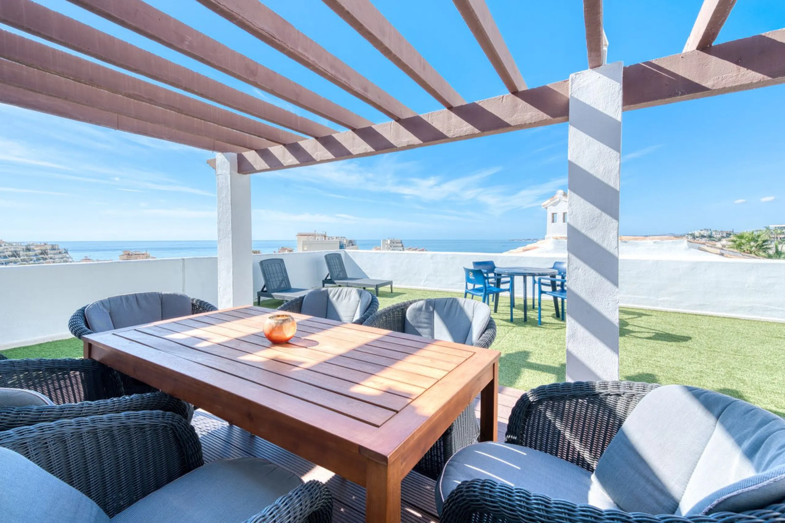 Welcome to this exceptional and truly unique "Villa in the Sky"
