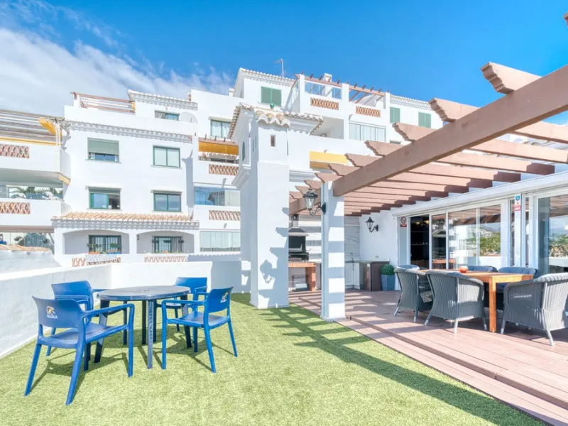 Welcome to this exceptional and truly unique "Villa in the Sky"