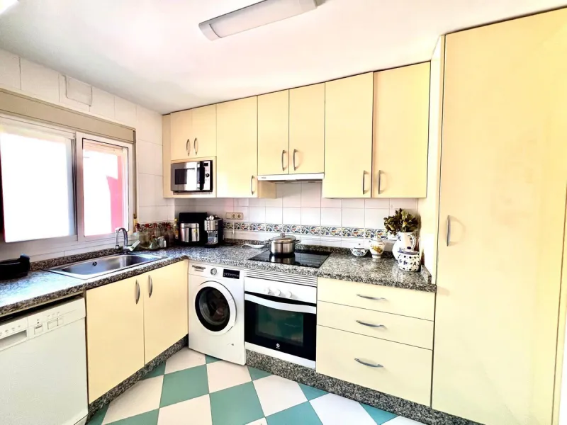 Apartment - Penthouse в продаже в Benalmadena, Málaga. В доме 4 спален и 3 ванных комнат. Площадь дома 168 м²