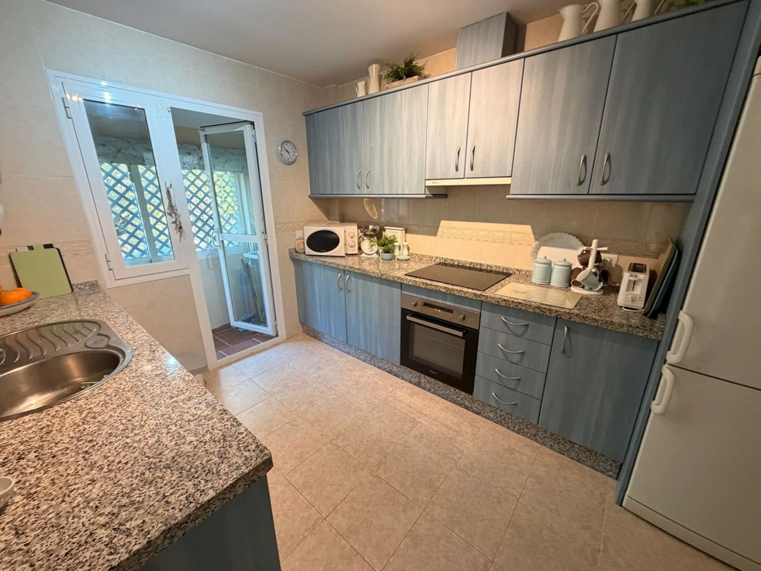 House - Townhouse в продаже в Mijas, Málaga. В доме 4 спален и 3 ванных комнат. Площадь дома 170 м²