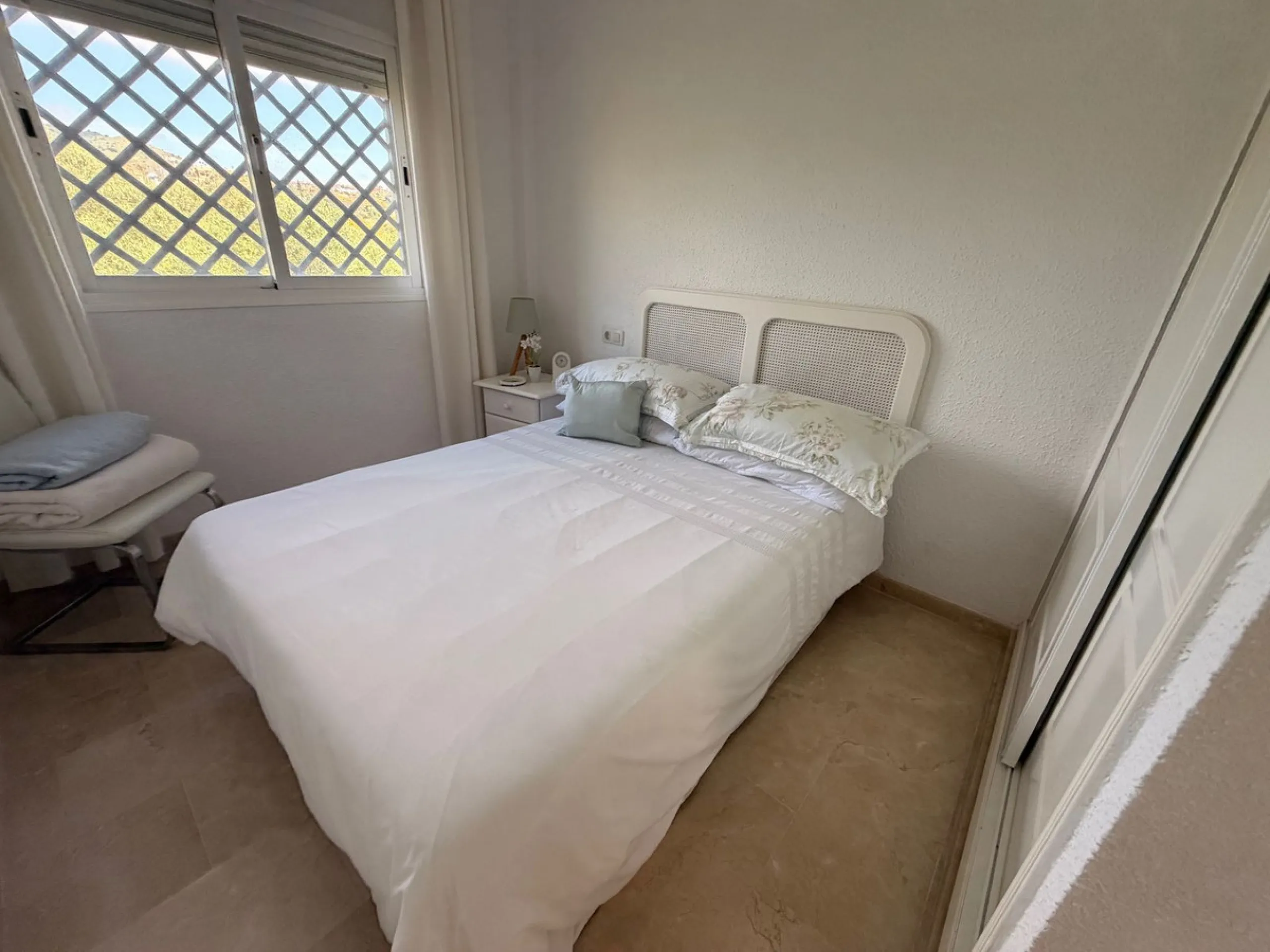 House - Townhouse в продаже в Mijas, Málaga. В доме 4 спален и 3 ванных комнат. Площадь дома 170 м²