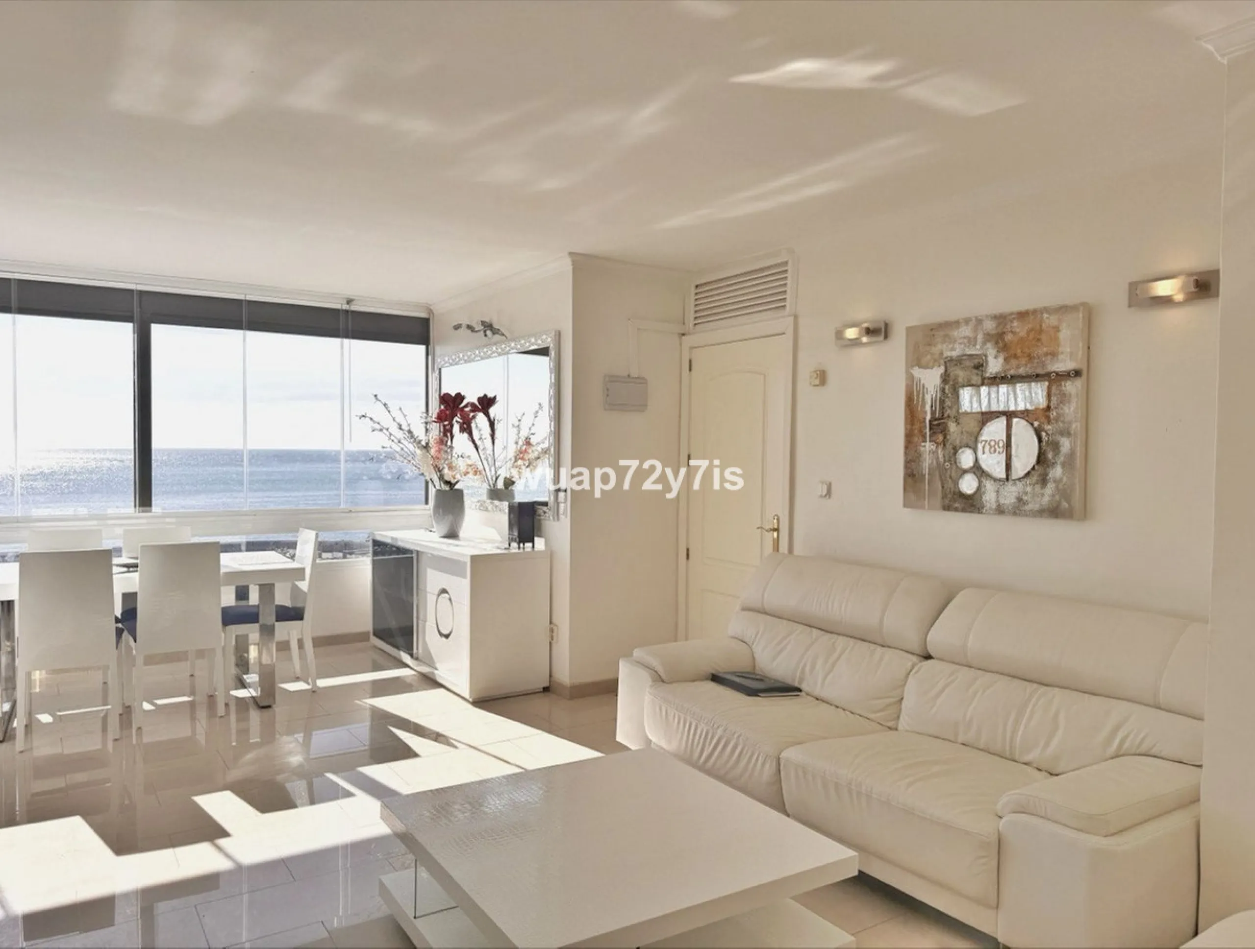 Panoramic Seafront Living: Modern Apartment in the Heart of Fuengirola