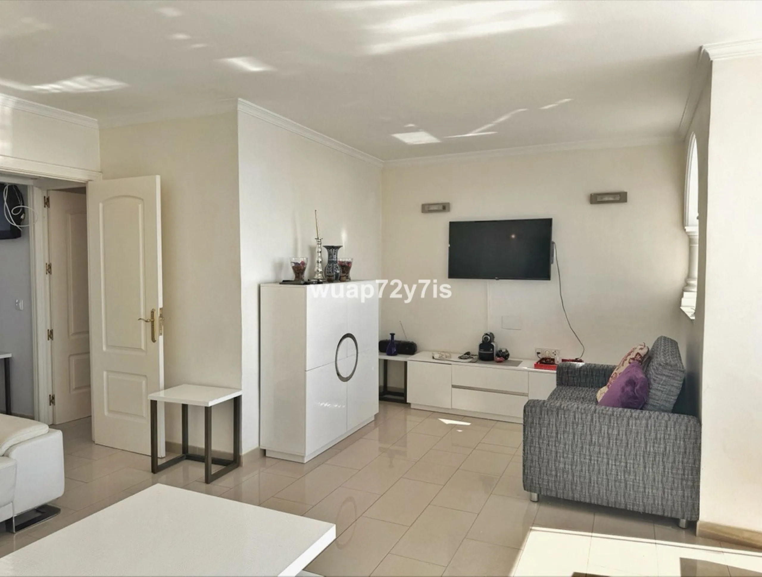 Panoramic Seafront Living: Modern Apartment in the Heart of Fuengirola