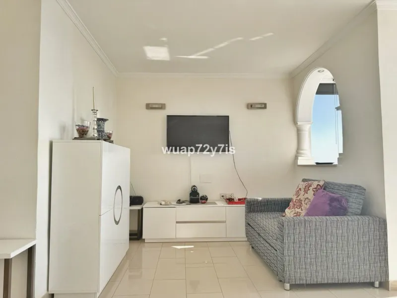Panoramic Seafront Living: Modern Apartment in the Heart of Fuengirola