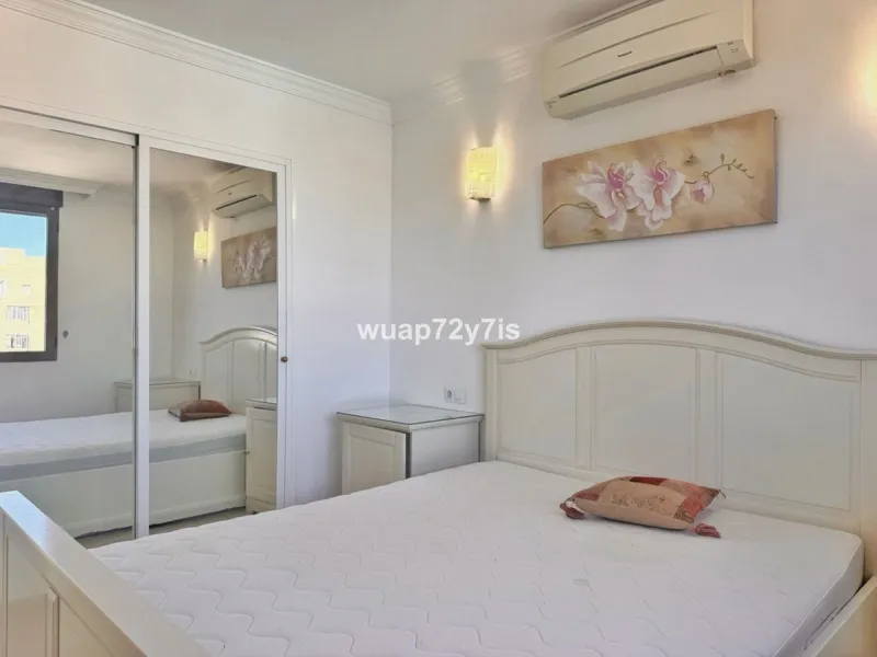 Panoramic Seafront Living: Modern Apartment in the Heart of Fuengirola