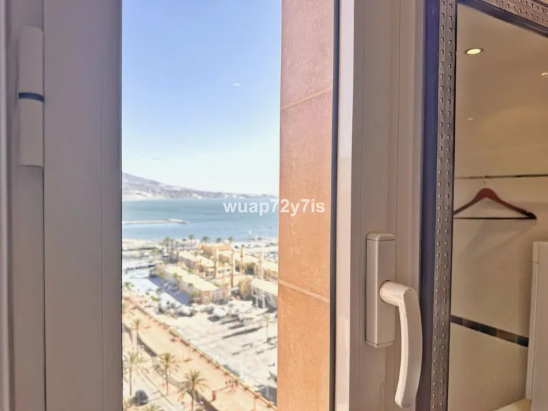 Panoramic Seafront Living: Modern Apartment in the Heart of Fuengirola